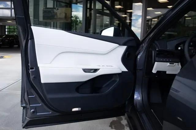 2026 Lexus 500e Premium AWD