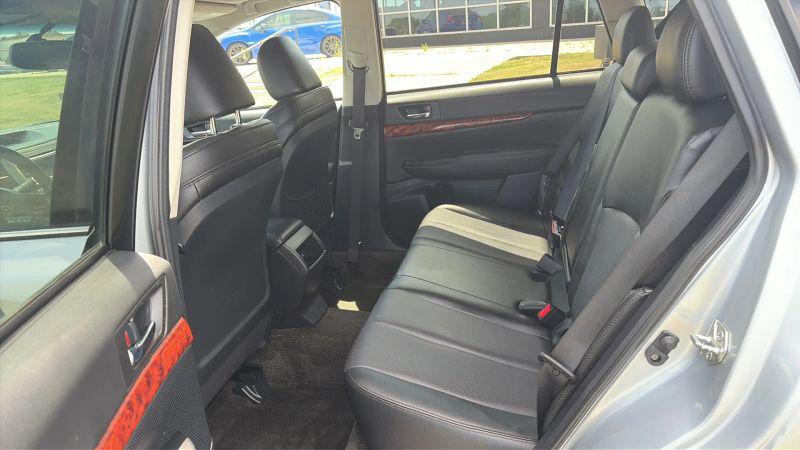 2012 Subaru Outback 2.5i Limited