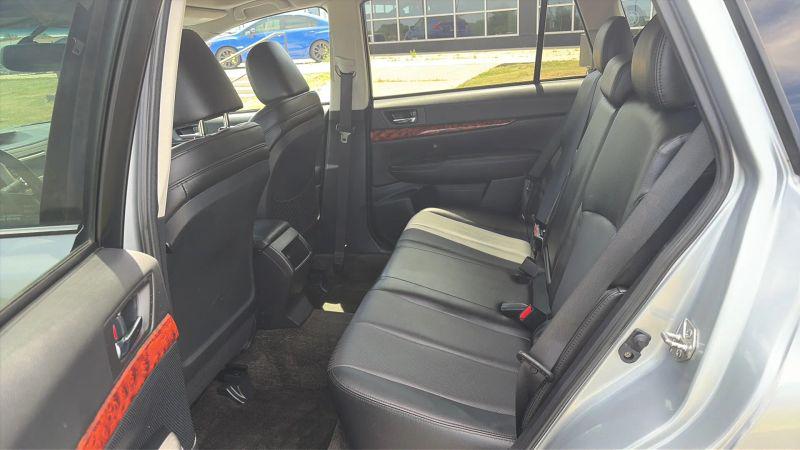 2012 Subaru Outback 2.5i Limited