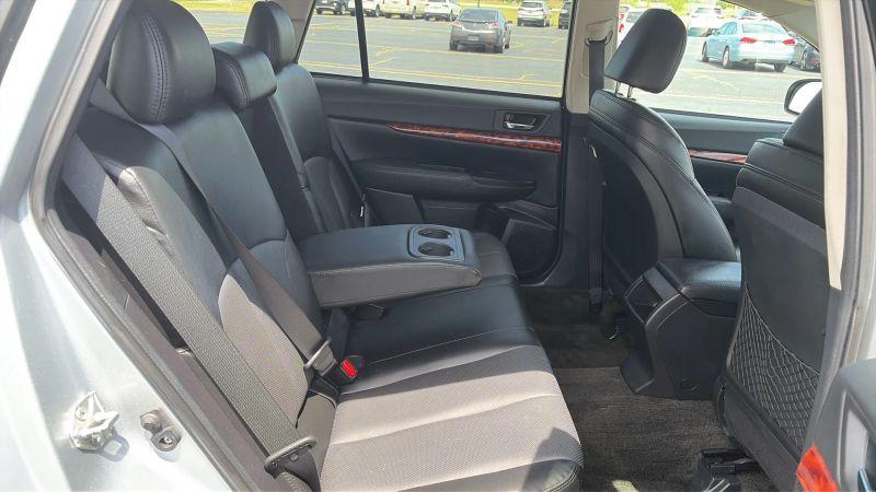 2012 Subaru Outback 2.5i Limited