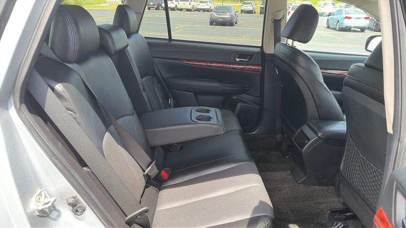 2012 Subaru Outback 2.5i Limited