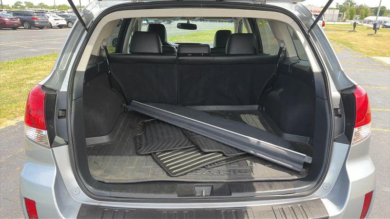 2012 Subaru Outback 2.5i Limited
