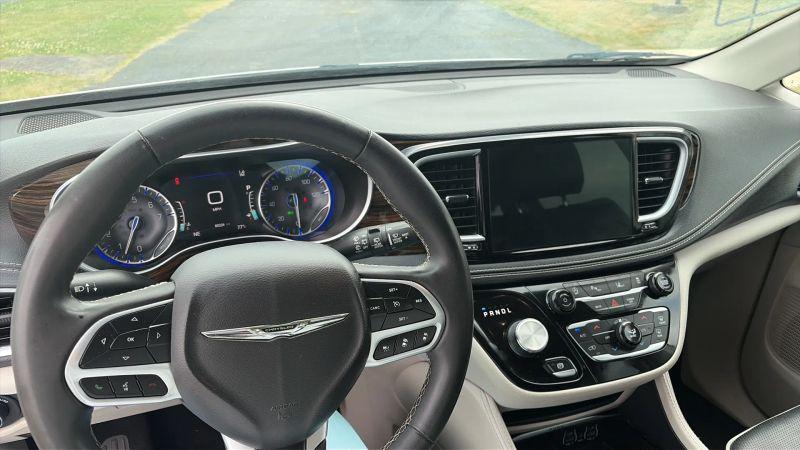 2023 Chrysler Pacifica Limited