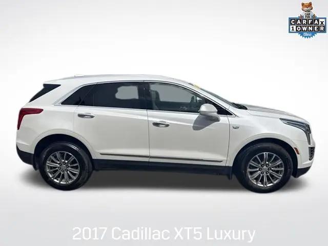 2017 Cadillac XT5 Luxury for sale in West Allis, WI