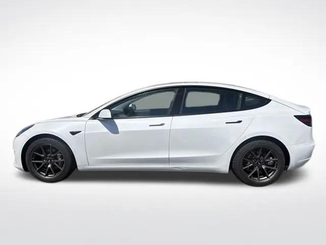 2021 Tesla Model 3 Standard Range Plus Rear-Wheel Drive