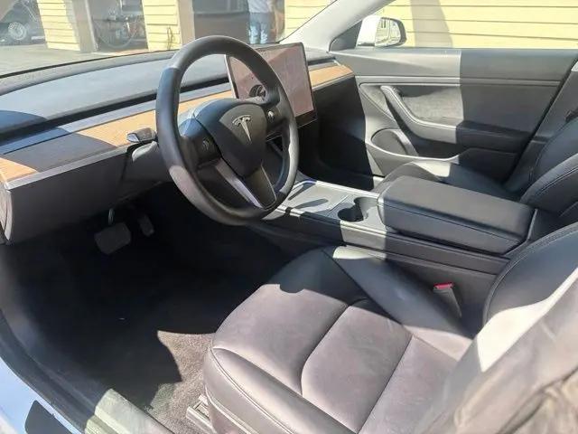 2021 Tesla Model 3 Standard Range Plus Rear-Wheel Drive