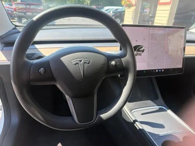 2021 Tesla Model 3 Standard Range Plus Rear-Wheel Drive