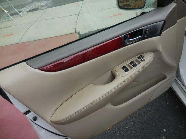 2002 Lexus ES 300 300
