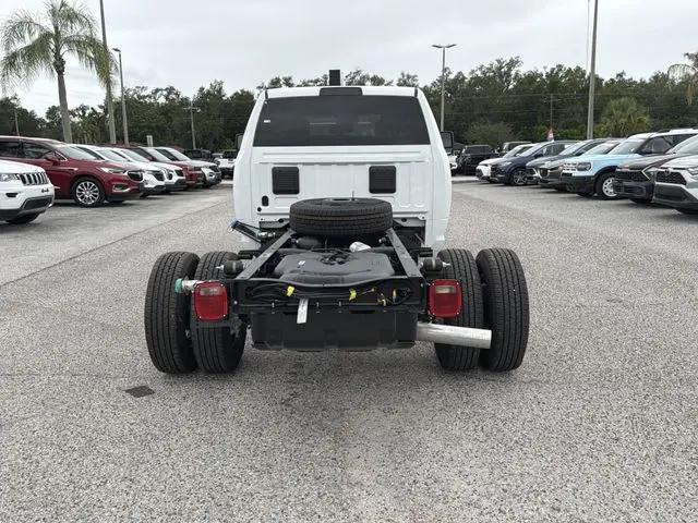 2026 Ram 3500 Tradesman/Big Horn