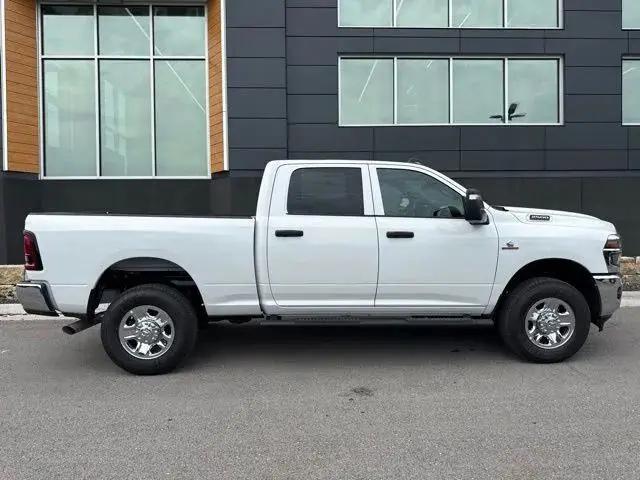 2026 Ram 2500 Tradesman Crew Cab 4x4 64 Box