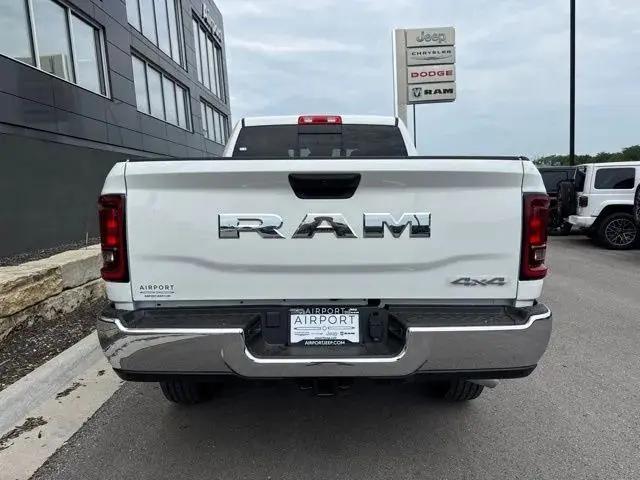 2026 Ram 2500 Tradesman Crew Cab 4x4 64 Box