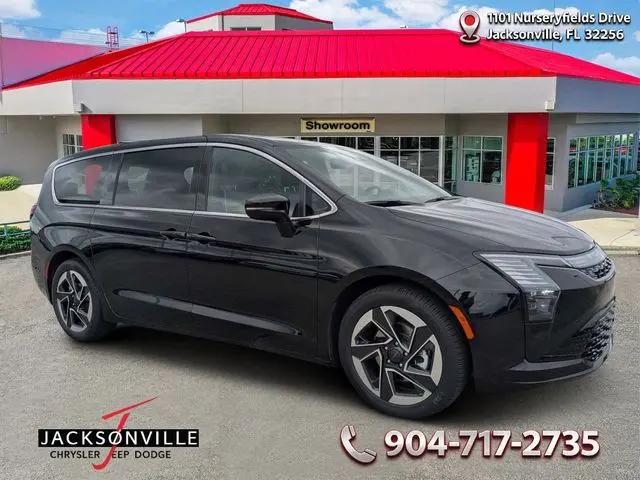 2027 Chrysler Pacifica Limited for sale in Jacksonville, FL