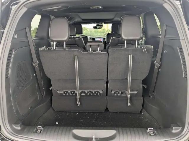 2027 Chrysler Pacifica Limited