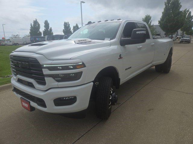 2026 Ram 3500 Laramie Crew Cab 4x4 8 Box