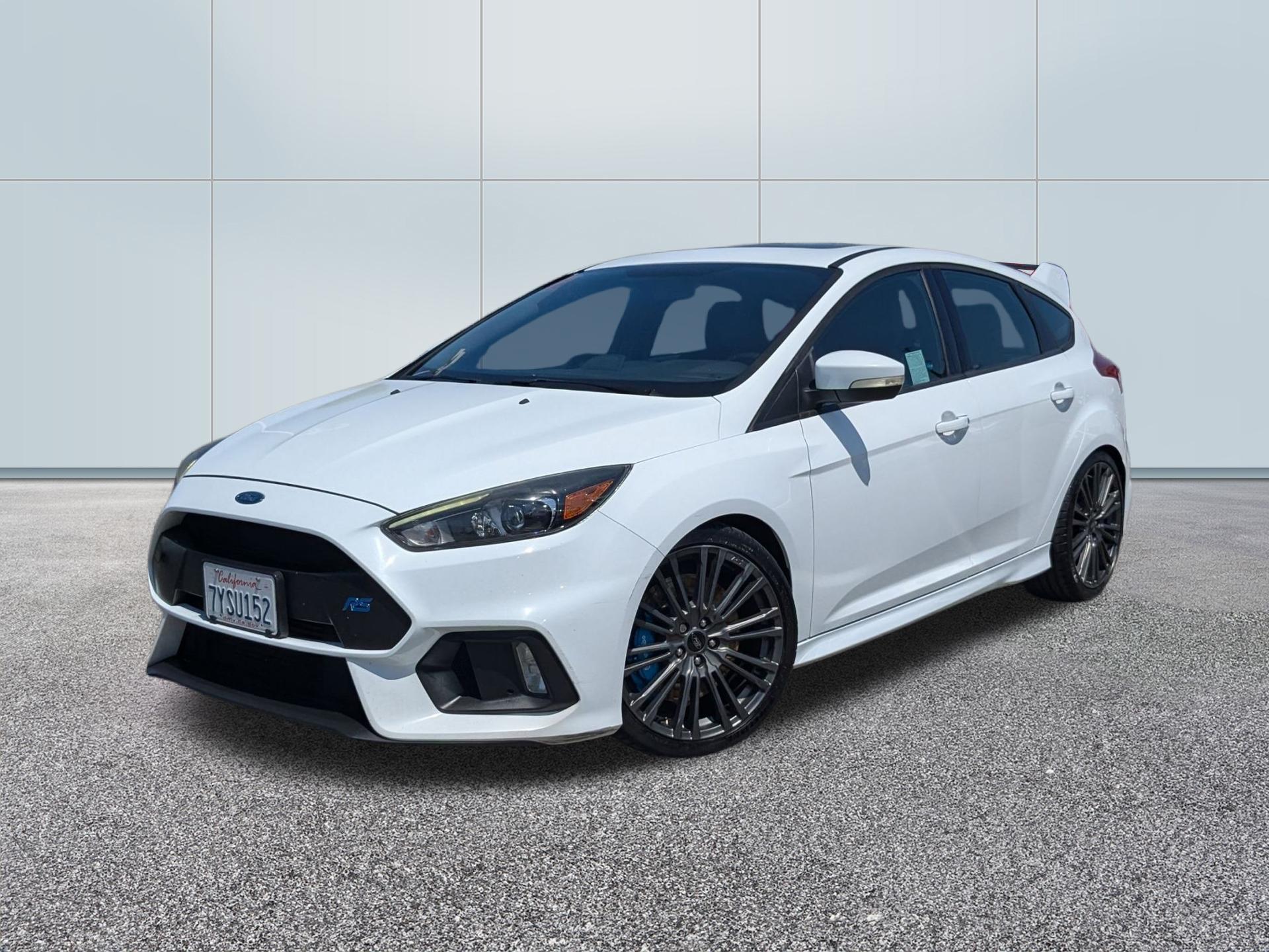 FROZEN WHITE 2017 Ford Focus RS Hatchback Hatchback All-Wheel Drive Manual