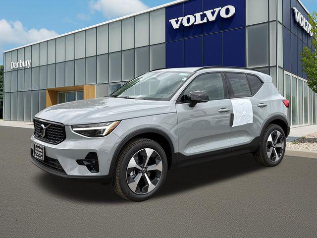 2026 Volvo XC40 Plus, B5 AWD Gas (mild hybrid), Dark for sale in Danbury, CT