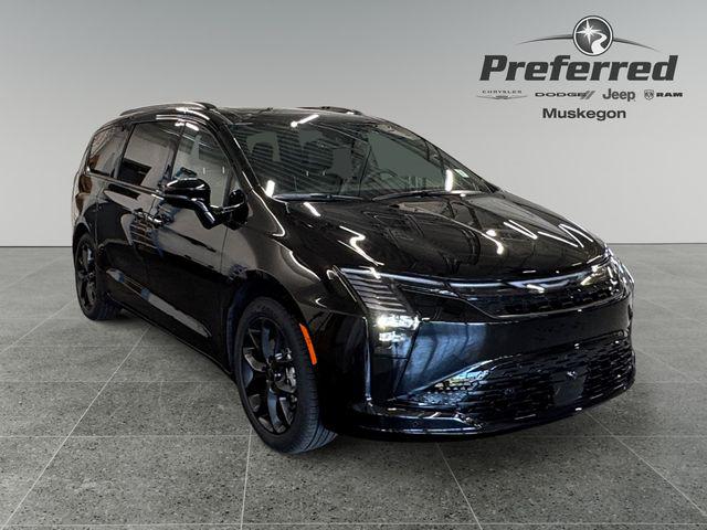 2027 Chrysler Pacifica Limited for sale in Geneva, NY