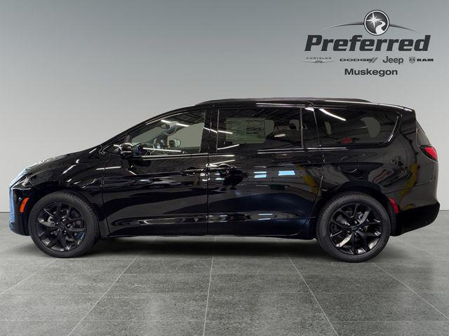 2027 Chrysler Pacifica Limited