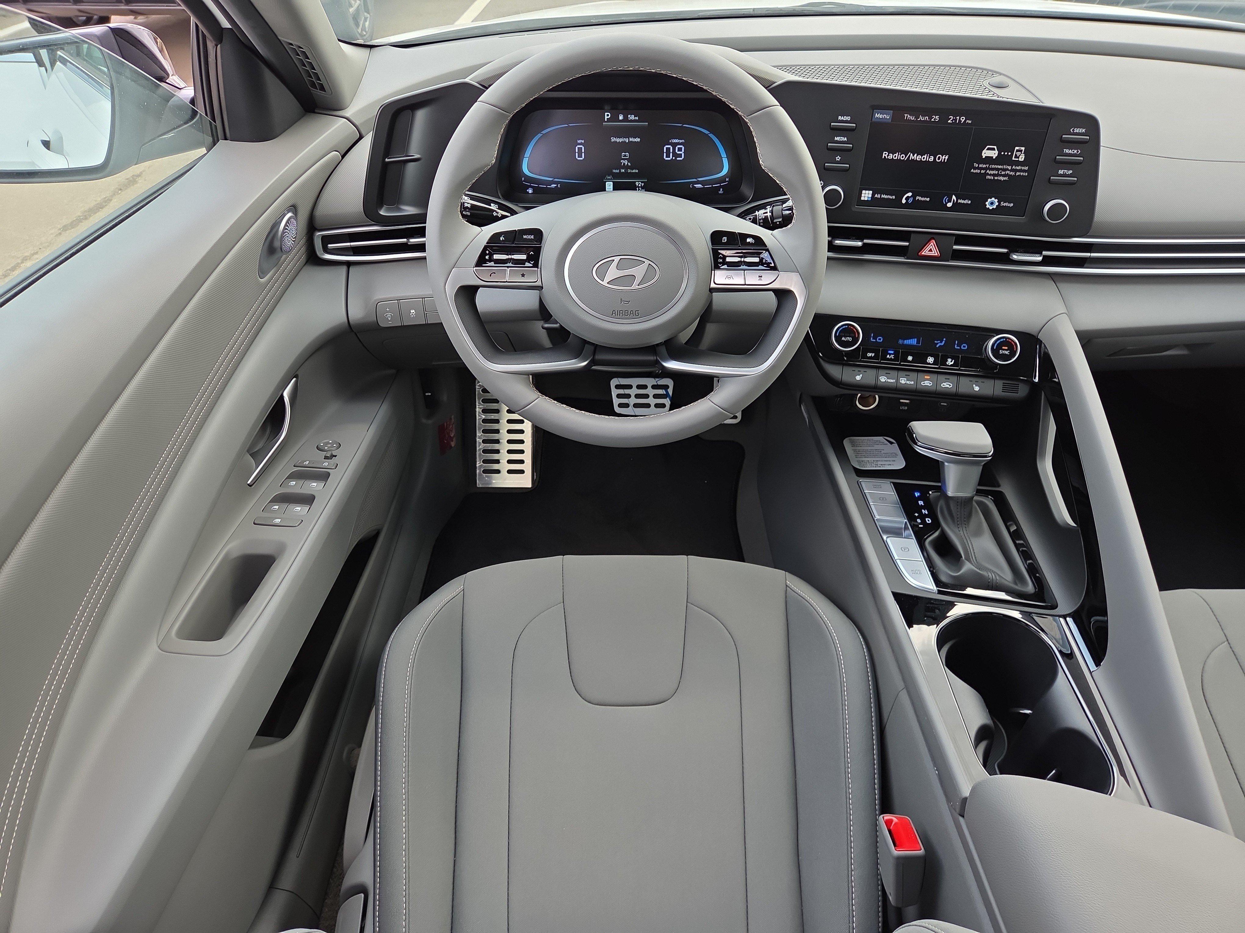 2026 Hyundai Elantra SEL - Photo 7