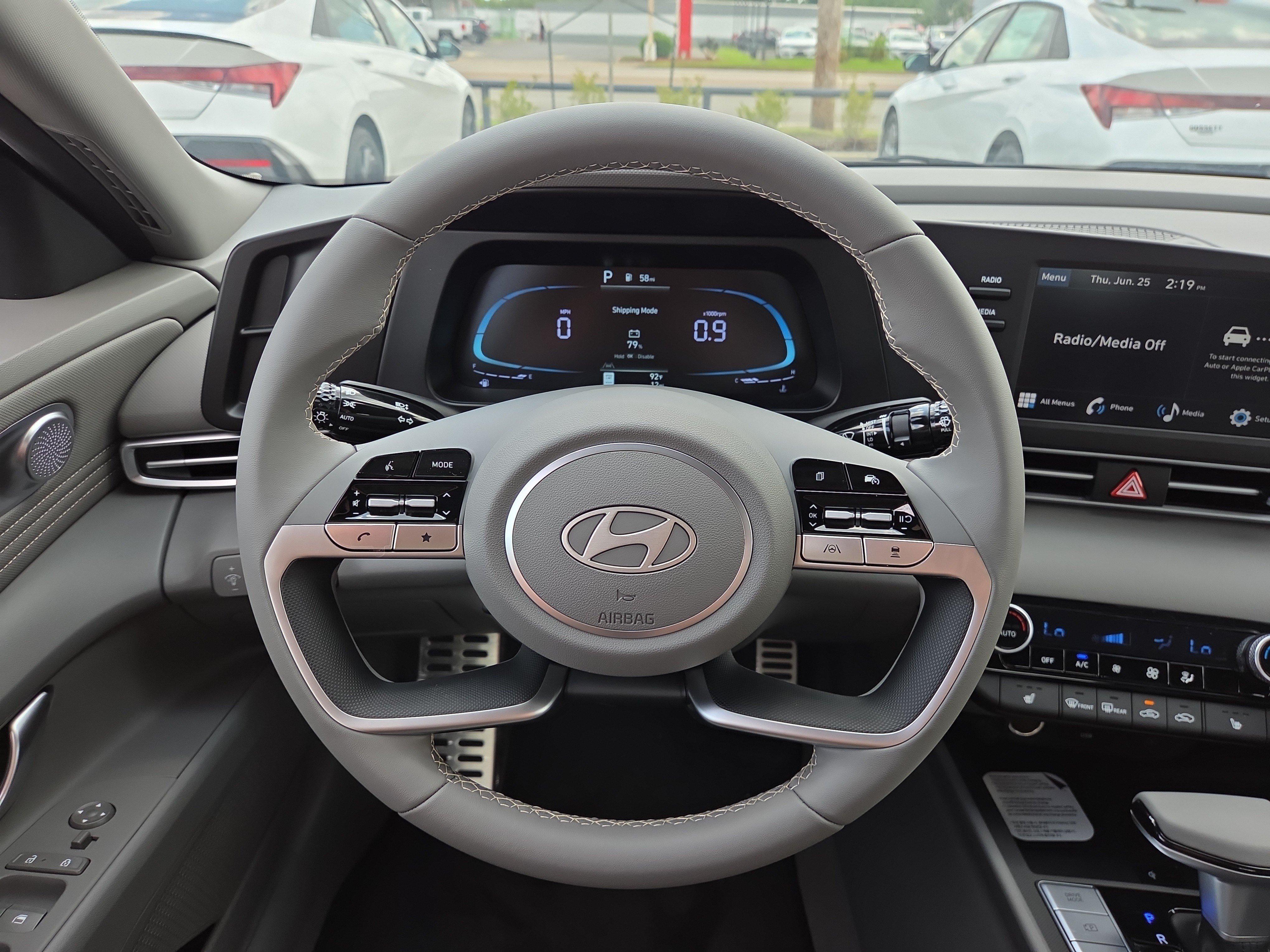 2026 Hyundai Elantra SEL - Photo 9