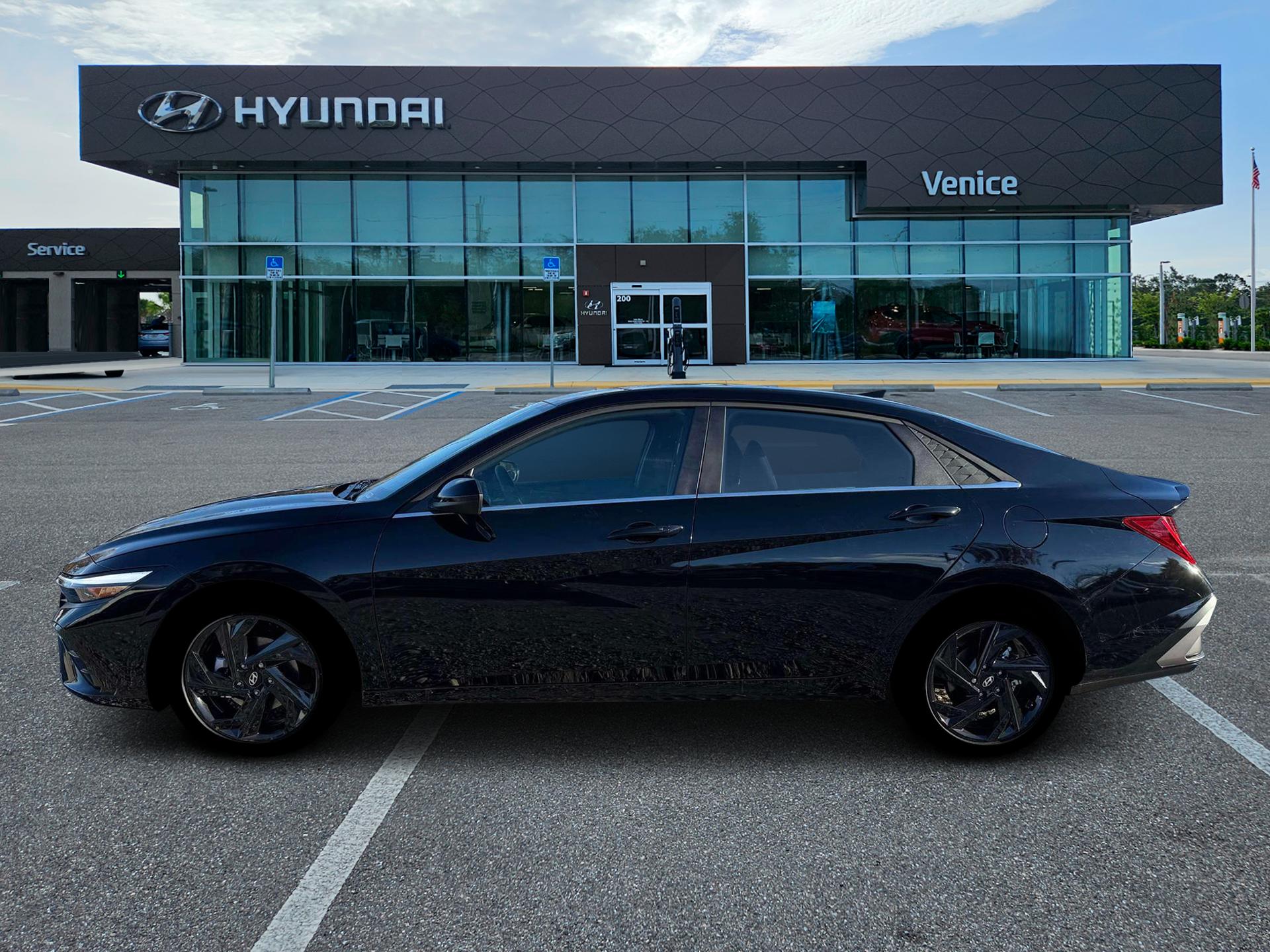 2026 Hyundai ELANTRA SEL Sport - Image 3
