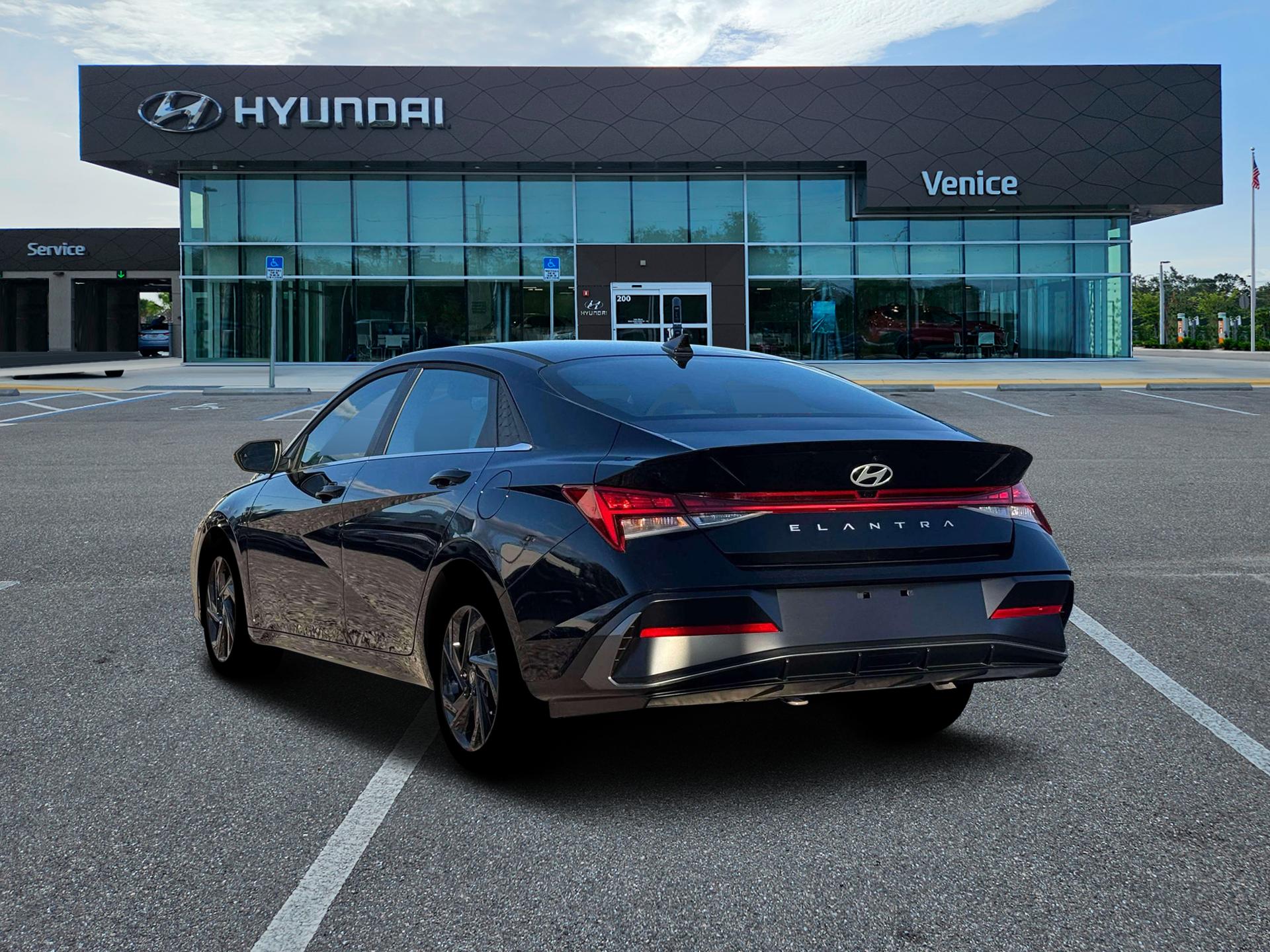 2026 Hyundai ELANTRA SEL Sport - Image 5