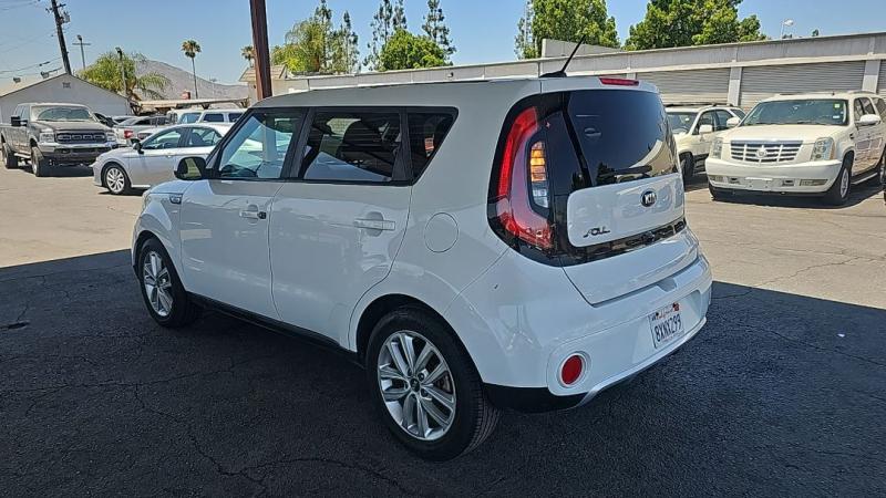 2017 Kia Soul +