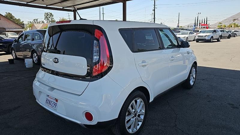 2017 Kia Soul +