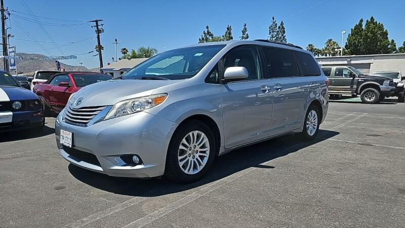 2015 Toyota Sienna XLE 8-Passenger for sale in Fontana, CA