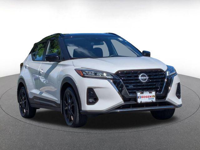 2023 Nissan Kicks SR Xtronic CVT for sale in ALGONQUIN, IL
