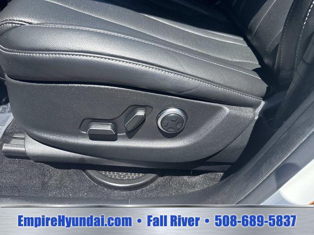 2025 Genesis GV80 2.5T Standard AWD