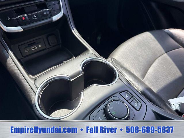 2024 GMC Terrain AWD SLT