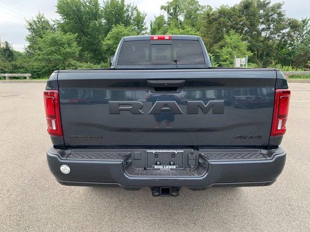 2026 RAM 3500 RAM 3500 BIG HORN CREW CAB 4X4 8 BOX