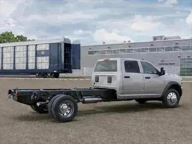 2026 RAM Ram 4500 Chassis Cab RAM 4500 TRADESMAN CHASSIS CREW CAB 4X4 84 CA
