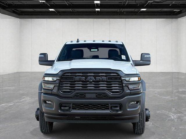 2026 RAM 5500 Chassis RAM 5500 TRADESMAN CHASSIS CREW CAB 4X4 84 CA