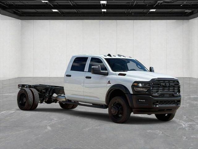 2026 RAM 5500 Chassis RAM 5500 TRADESMAN CHASSIS CREW CAB 4X4 84 CA