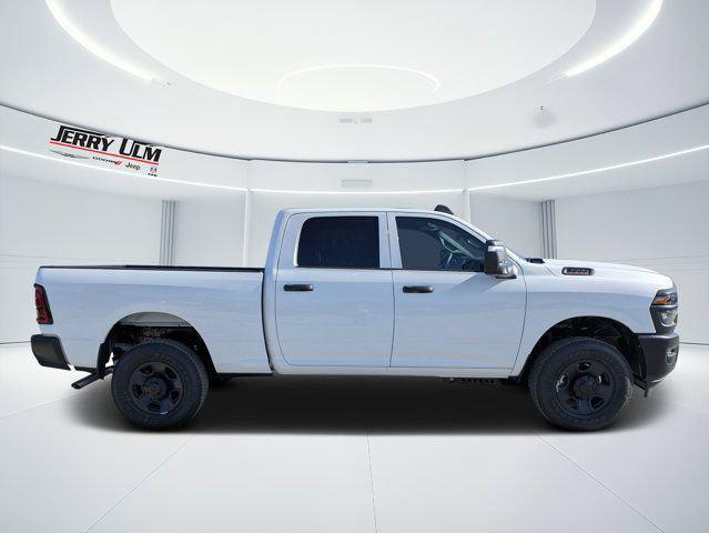 2026 RAM Ram 3500 RAM 3500 TRADESMAN CREW CAB 4X4 64 BOX