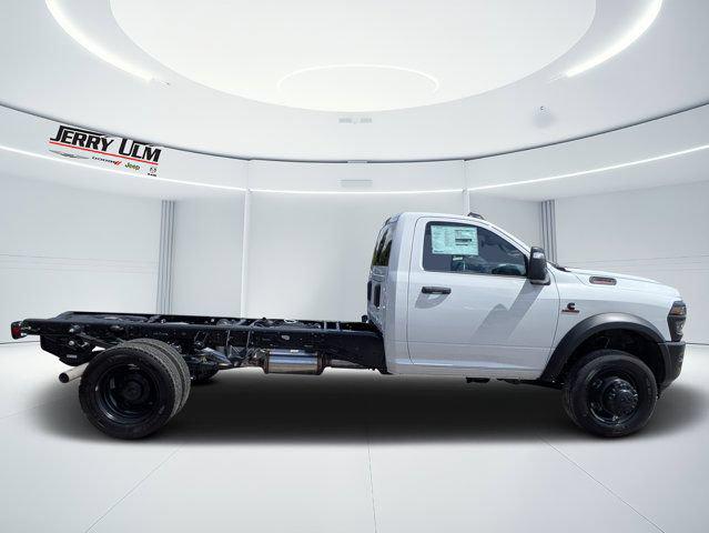 2026 RAM 5500 Chassis RAM 5500 TRADESMAN CHASSIS REGULAR CAB 4X4 120 CA