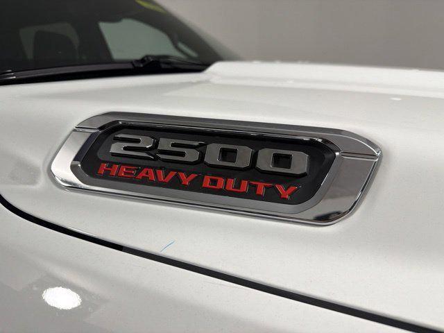2026 RAM 2500 RAM 2500 TRADESMAN CREW CAB 4X4 64 BOX