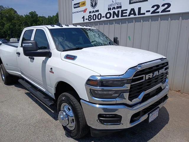 2026 RAM Ram 3500 RAM 3500 TRADESMAN CREW CAB 4X4 8 BOX