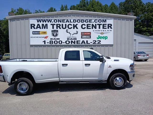 2026 RAM Ram 3500 RAM 3500 TRADESMAN CREW CAB 4X4 8 BOX