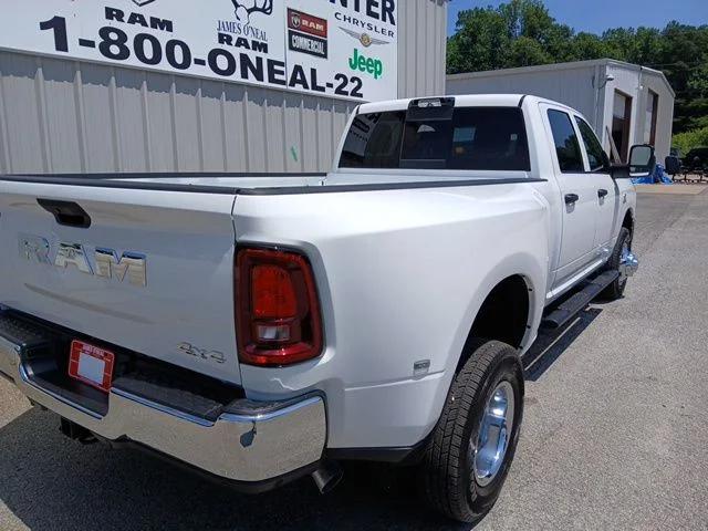 2026 RAM Ram 3500 RAM 3500 TRADESMAN CREW CAB 4X4 8 BOX