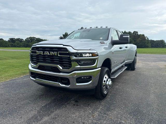 2026 RAM 3500 RAM 3500 BIG HORN CREW CAB 4X4 8 BOX 2026 RAM 3500 RAM 3500 BIG HORN CREW CAB 4X4 8 BOX