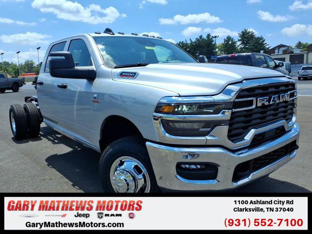 2026 RAM 3500 Chassis RAM 3500 TRADESMAN CREW CAB CHASSIS 4X4 60 CA