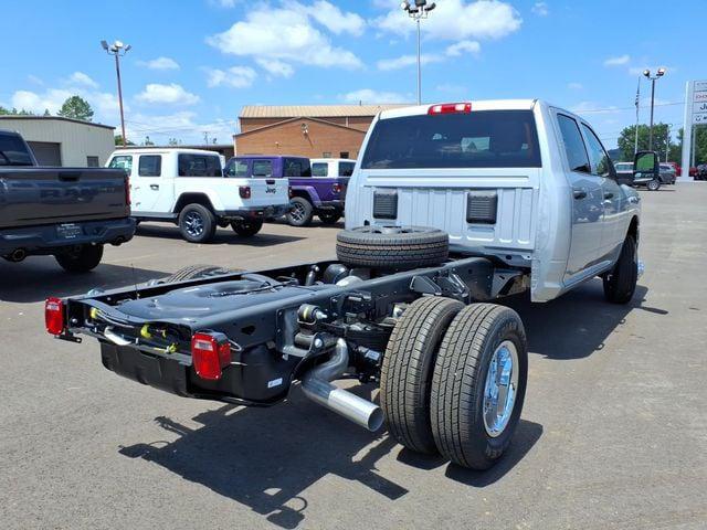 2026 RAM 3500 Chassis RAM 3500 TRADESMAN CREW CAB CHASSIS 4X4 60 CA