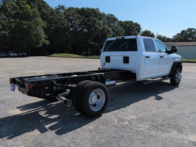 2026 RAM 5500 Chassis RAM 5500 TRADESMAN CHASSIS CREW CAB 4X4 84 CA