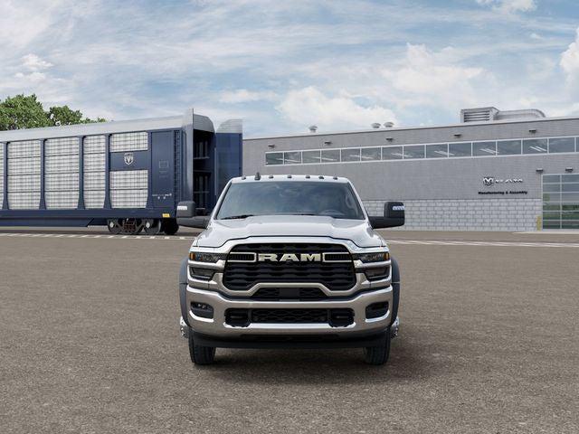 2026 RAM 5500 Chassis RAM 5500 TRADESMAN CHASSIS CREW CAB 4X4 84 CA