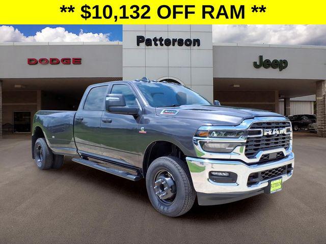 2026 RAM Ram 3500 RAM 3500 TRADESMAN CREW CAB 4X4 8 BOX