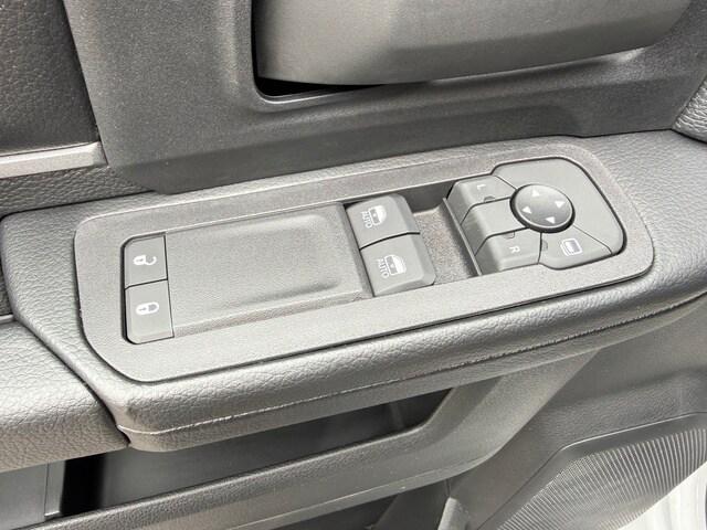2026 Ram 5500 Chassis Cab Tradesman/Big Horn