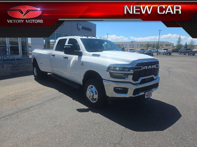 2026 RAM Ram 3500 RAM 3500 TRADESMAN CREW CAB 4X4 8 BOX